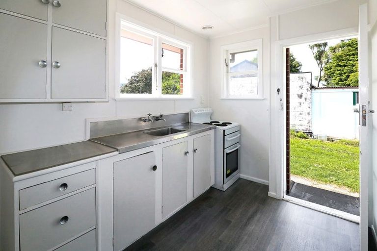 Photo of property in 1/548 Fergusson Drive, Trentham, Upper Hutt, 5018