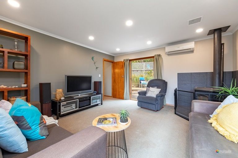Photo of property in 108 Seddon Street, Naenae, Lower Hutt, 5011