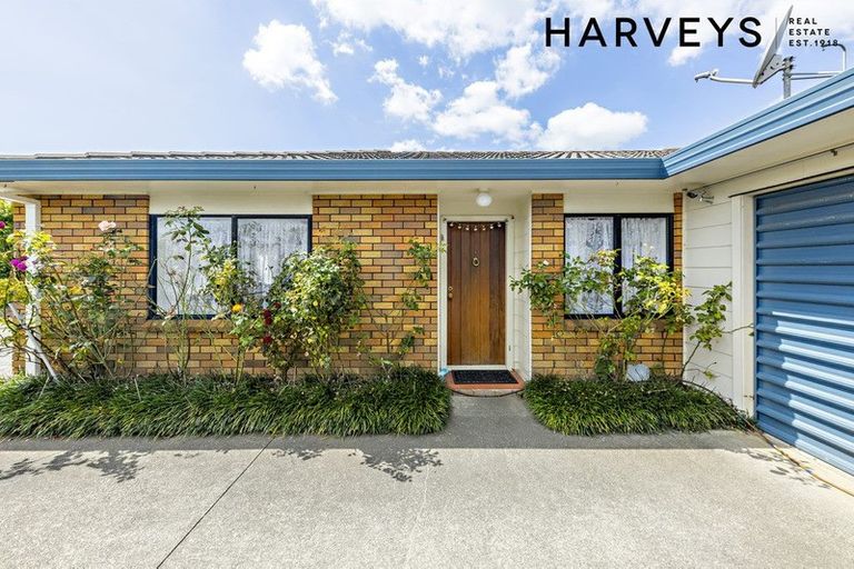 Photo of property in 2/3 Thompson Street, Mangere East, Auckland, 2024