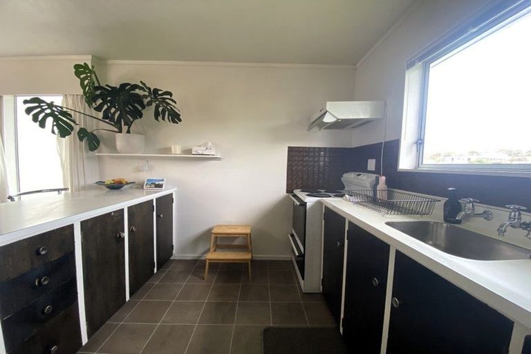 Photo of property in 112 Leeward Drive, Whitby, Porirua, 5024