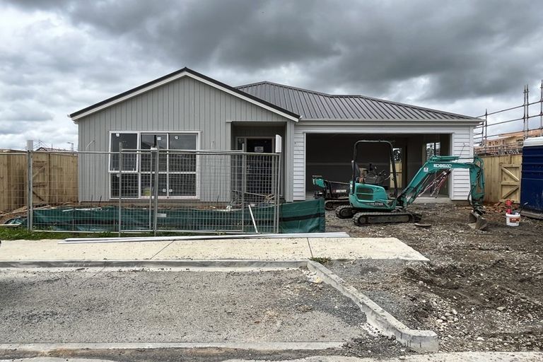 Photo of property in 20 Babina Avenue, Kumeu, 0810