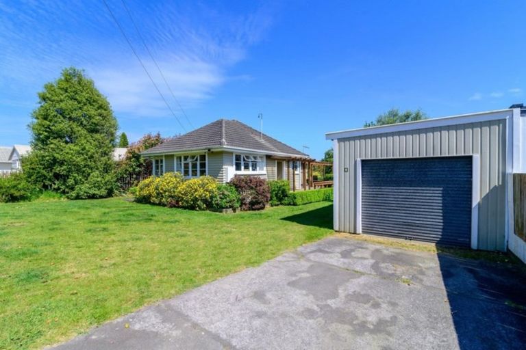 Photo of property in 2 Glenfield Road, Owhata, Rotorua, 3010