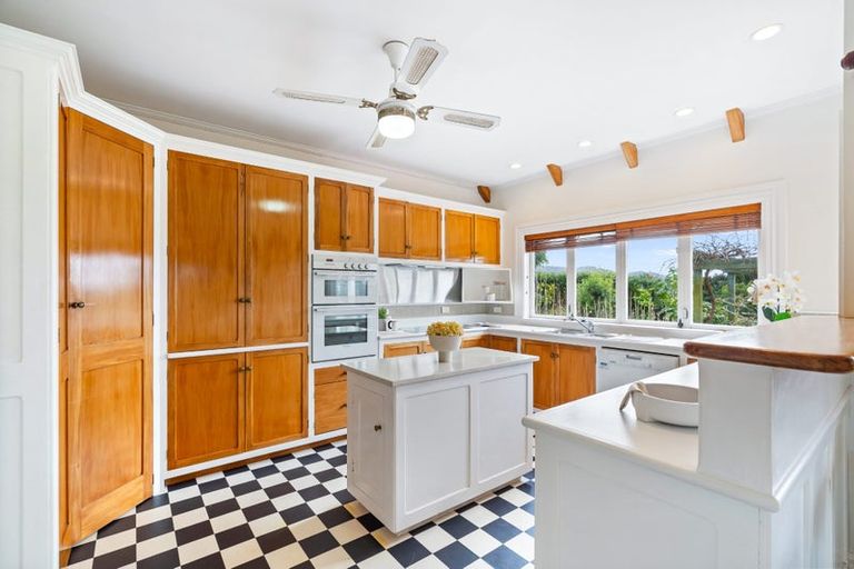 Photo of property in 11 Kowhai Park Road, Maunu, Whangarei, 0110