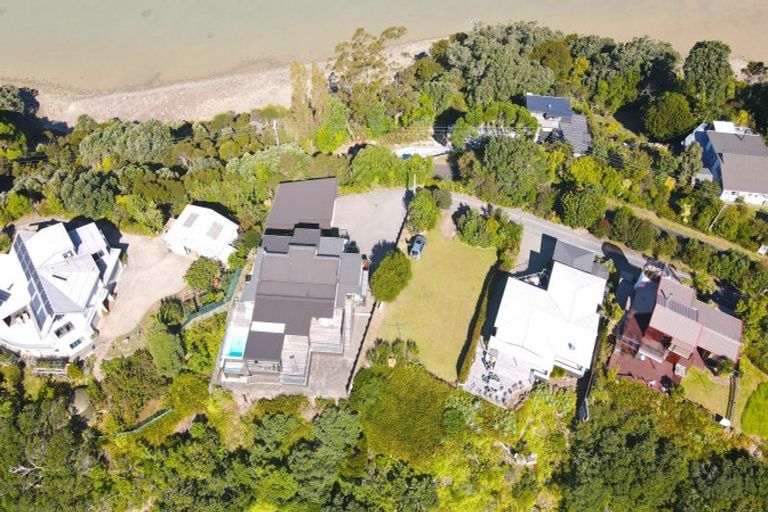 Photo of property in 1920 Wyuna Bay Road, Wyuna Bay, Coromandel, 3581