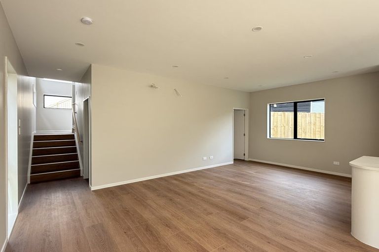 Photo of property in 25d Withers Road, Glen Eden, Auckland, 0602