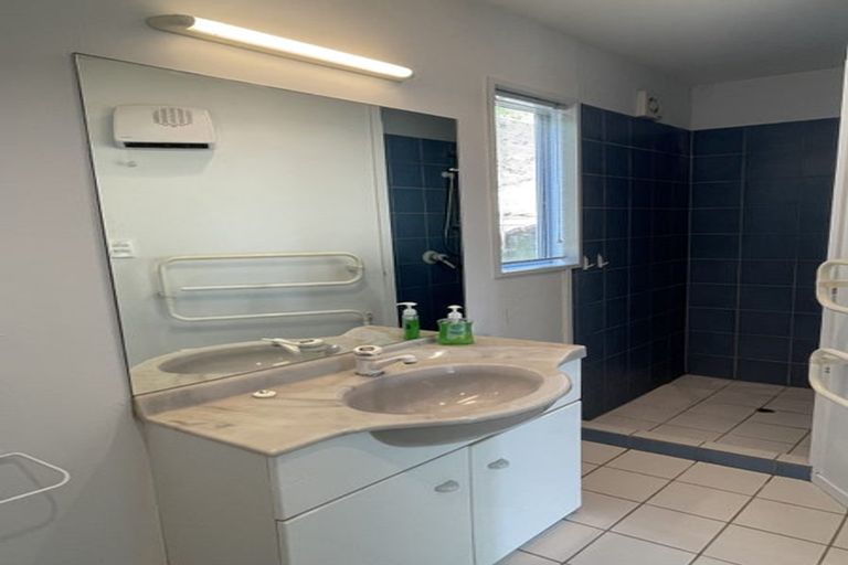 Photo of property in 8 Ball Lane, Redcliffs, Christchurch, 8081