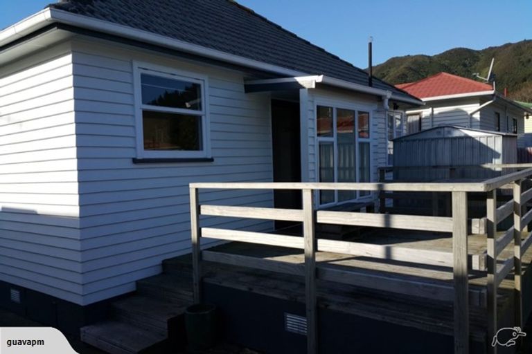 Photo of property in 7 Ashforth Street, Wainuiomata, Lower Hutt, 5014