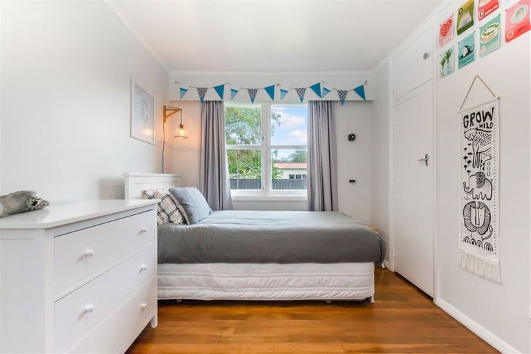 Photo of property in 45 Alexander Road, Raumati Beach, Paraparaumu, 5032