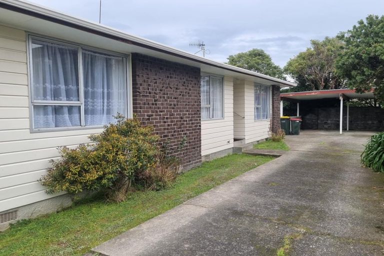 Photo of property in 2/156 Knights Road, Hutt Central, Lower Hutt, 5011