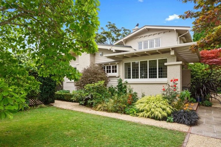 Photo of property in 7 Waiwetu Street, Fendalton, Christchurch, 8052