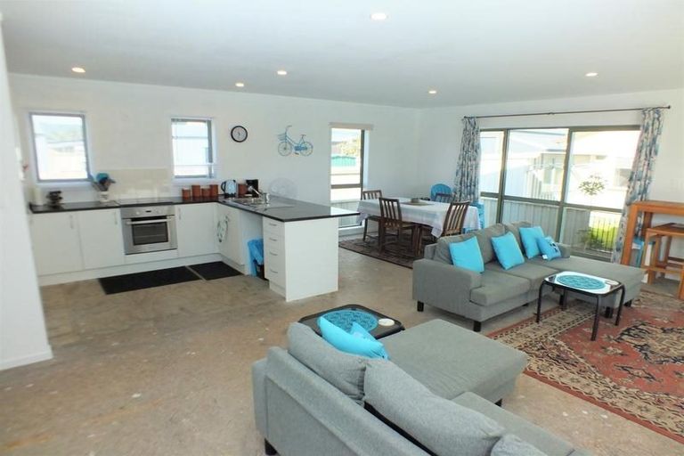 Photo of property in 192 Ngaio Drive, Matarangi, Whitianga, 3592