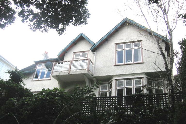 Photo of property in 14 Carlton Gore Road, Roseneath, Wellington, 6011