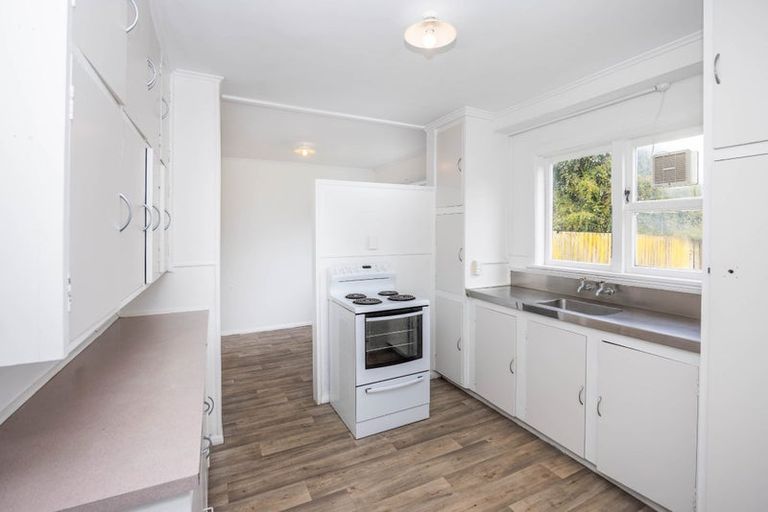 Photo of property in 15 Allenby Street, Bader, Hamilton, 3206