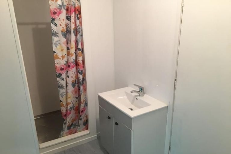 Photo of property in 10 Quiet Street, Te Atatu South, Auckland, 0610