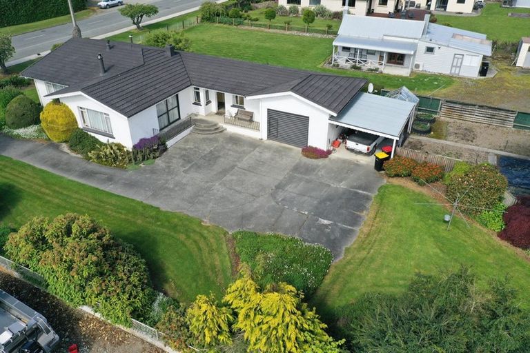 Photo of property in 37 York Road, Riversdale, 9776