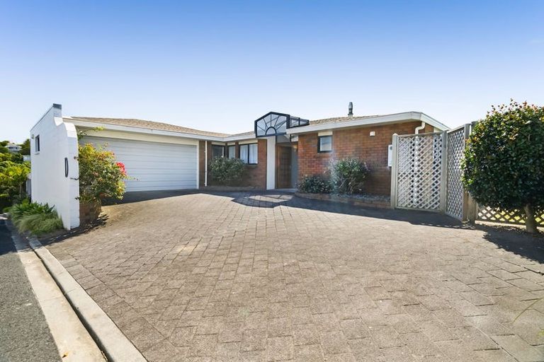Photo of property in 12d Parris Street, Moturoa, New Plymouth, 4310