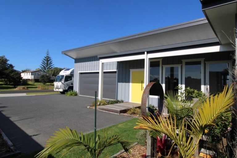 Photo of property in 429 Matarangi Drive, Matarangi, Whitianga, 3592