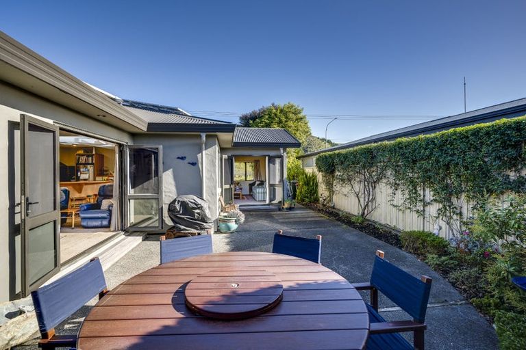 Photo of property in 369 Church Road, Greenmeadows, Napier, 4112