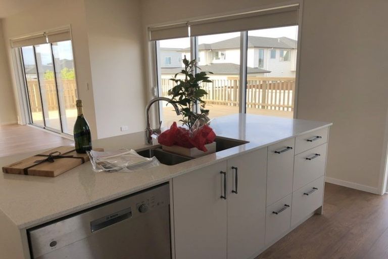 Photo of property in 134 Wainui Road, Silverdale, 0932