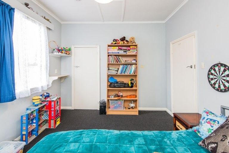 Photo of property in 51 Bamber Street, Castlecliff, Whanganui, 4501