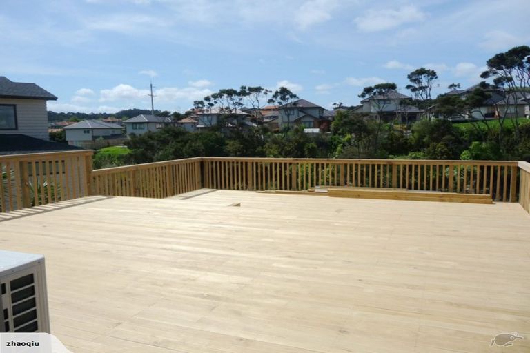 Photo of property in 18 Mural Place, Greenhithe, Auckland, 0632