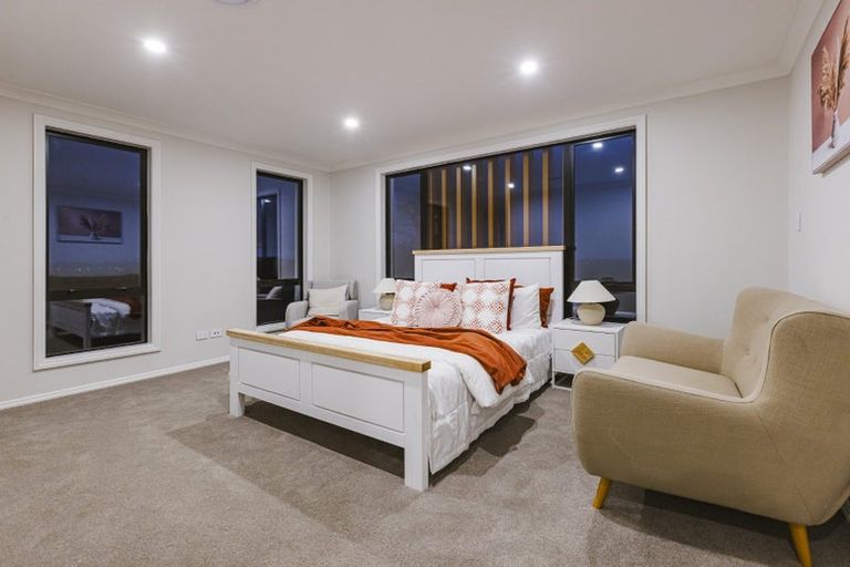 Photo of property in 28 Catalina Avenue, Rosehill, Papakura, 2113