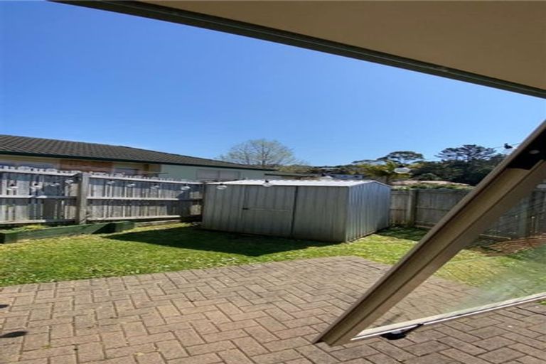 Photo of property in 5 Landvale Court, Browns Bay, Auckland, 0630