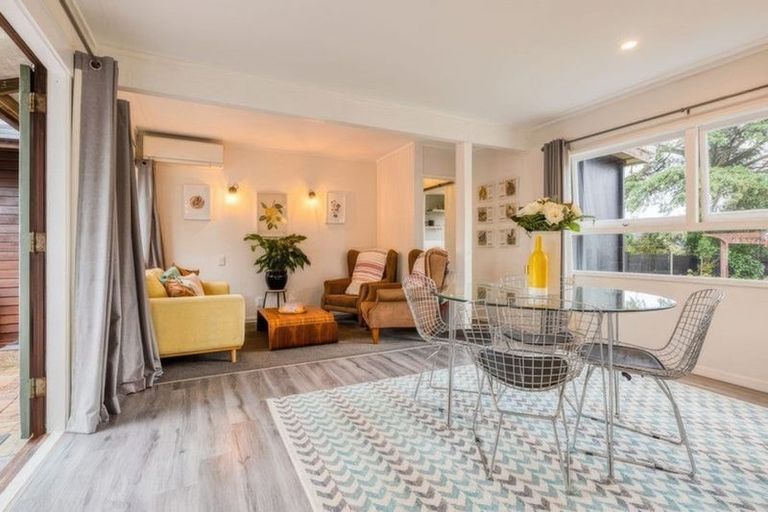 Photo of property in 279 Royal Road, Massey, Auckland, 0614