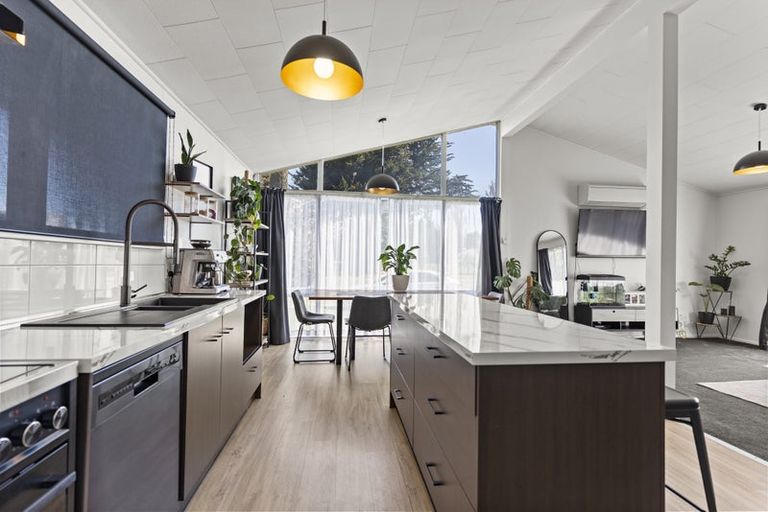 Photo of property in 80 Russley Road, Russley, Christchurch, 8042