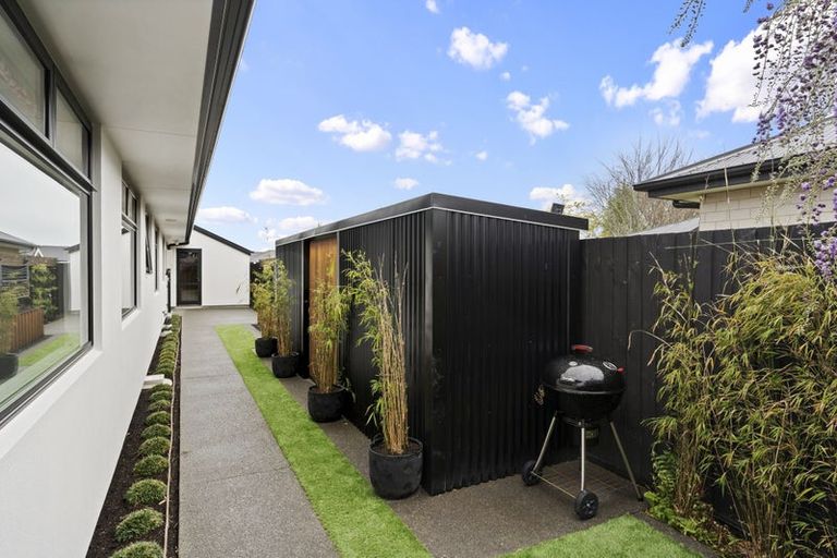 Photo of property in 46 Holiday Drive, Mairehau, Christchurch, 8052