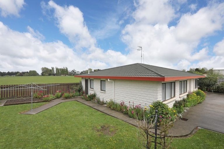 Photo of property in 14 Oaklea Avenue, Marton, 4710