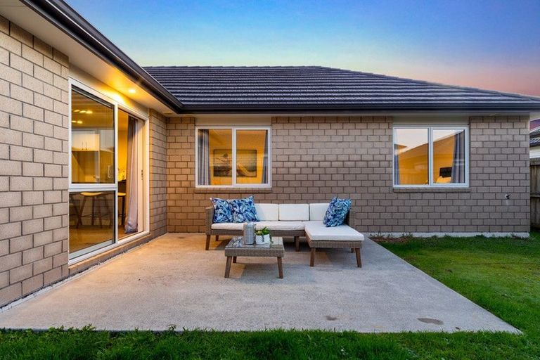 Photo of property in 35 Okawa Avenue, Papakura, 2110