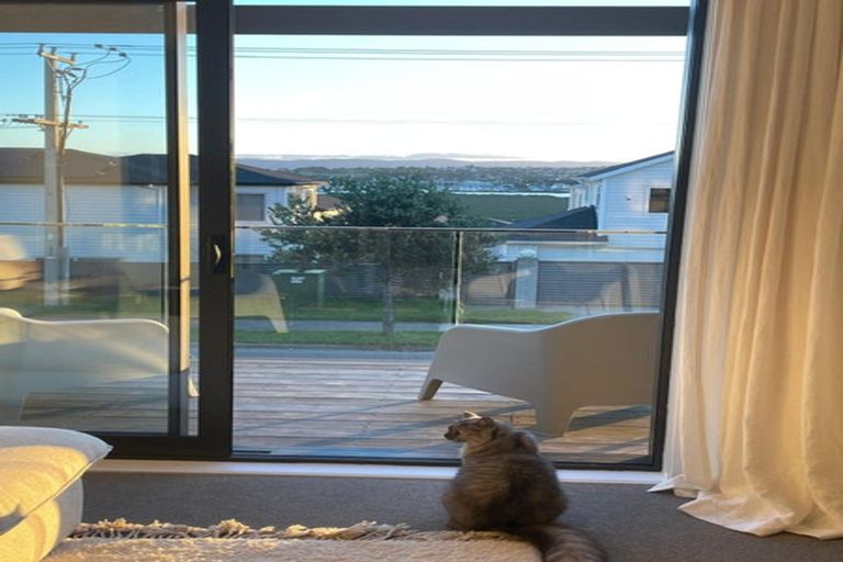 Photo of property in 31/1 Scott Road, Hobsonville, Auckland, 0616