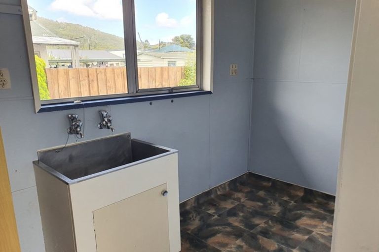 Photo of property in 39 Inverness Street, Dunollie, Runanga, 7803