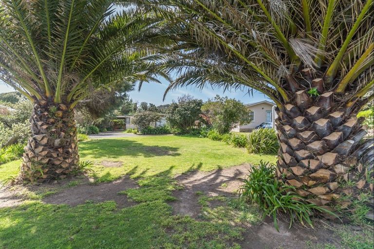 Photo of property in 632 Waitarere Beach Road, Waitarere Beach, Levin, 5510
