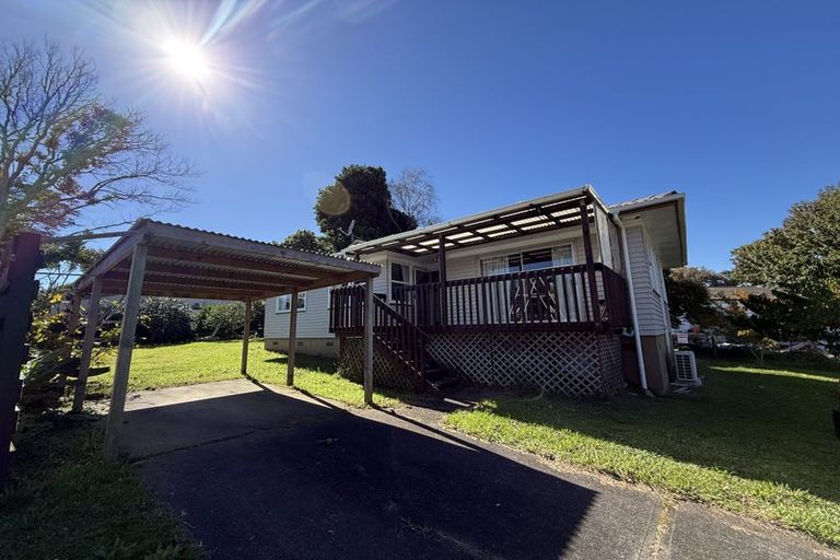 Photo of property in 44 Preston Avenue, Henderson, Auckland, 0610