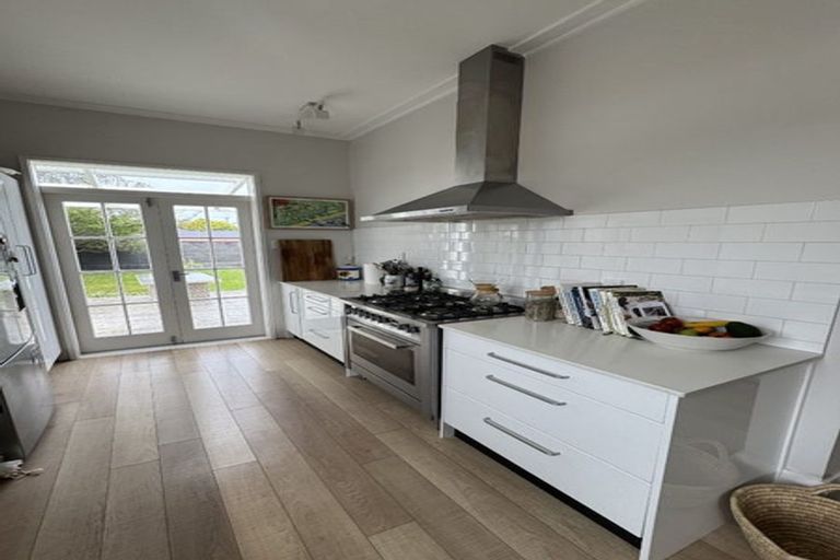 Photo of property in 50 Heretaunga Street, Petone, Lower Hutt, 5012