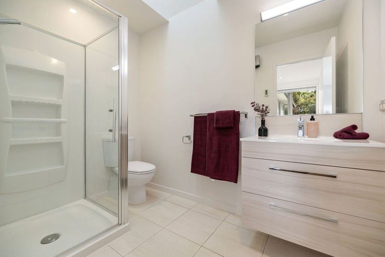 Photo of property in 42 Sylvan Street, Lake Hayes, Queenstown, 9304