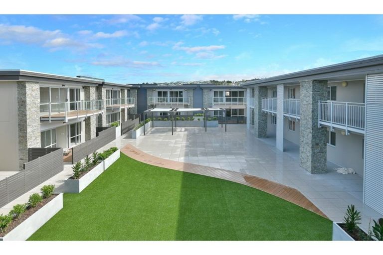 Photo of property in 206/252 Centreway Road, Orewa, 0931