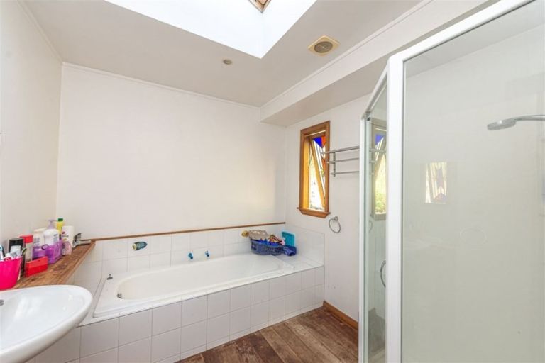 Photo of property in 52 Parkdale Drive, Aramoho, Whanganui, 4500