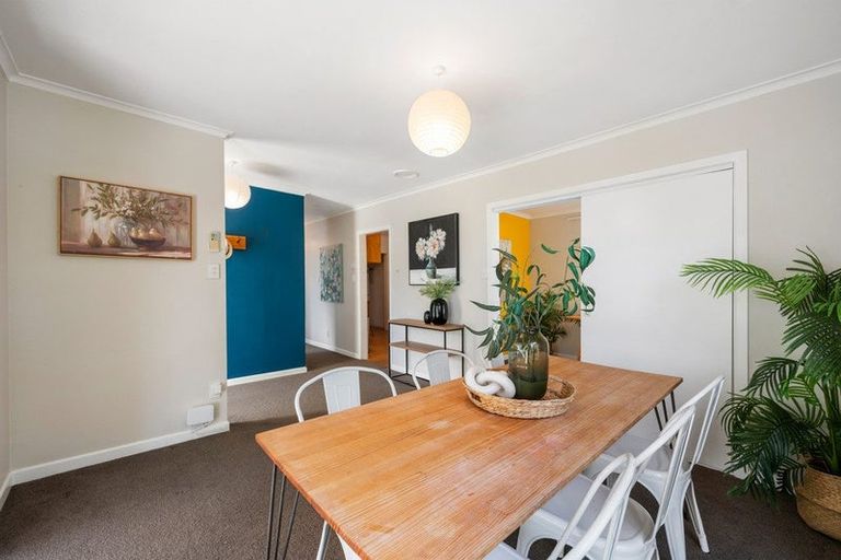 Photo of property in 144 Parkvale Road, Karori, Wellington, 6012