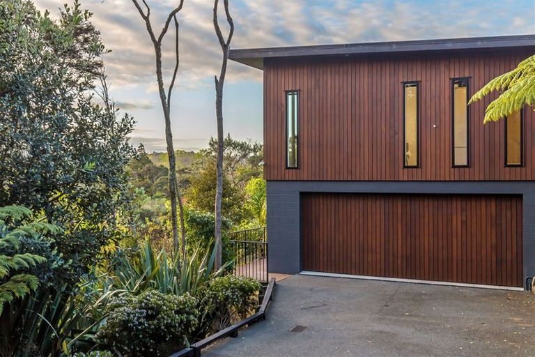 Photo of property in 19 Marae Road, Greenhithe, Auckland, 0632