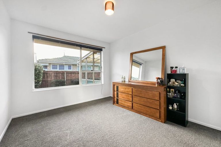 Photo of property in 58 Denise Crescent, Hornby, Christchurch, 8042