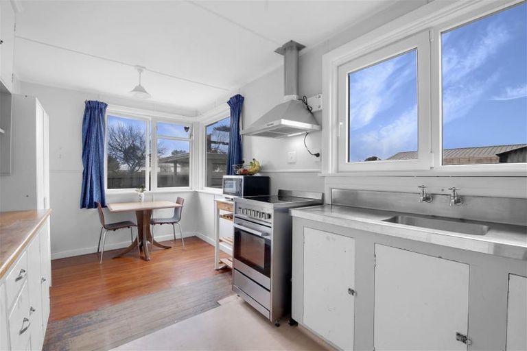 Photo of property in 90 Baynes Street, Burwood, Christchurch, 8083