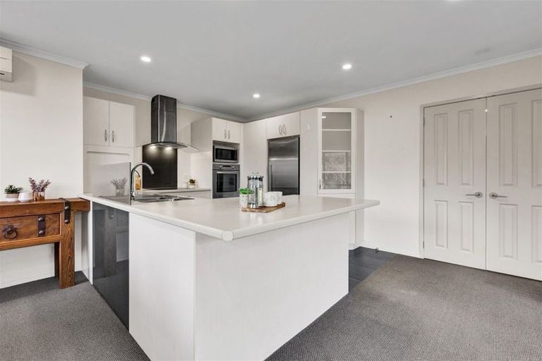 Photo of property in 23b Marlin Terrace, Bell Block, New Plymouth, 4312