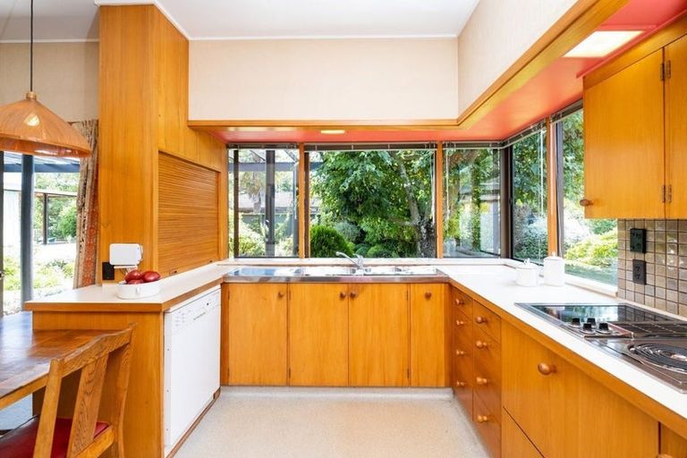 Photo of property in 3 Kopanga Road, Havelock North, 4130