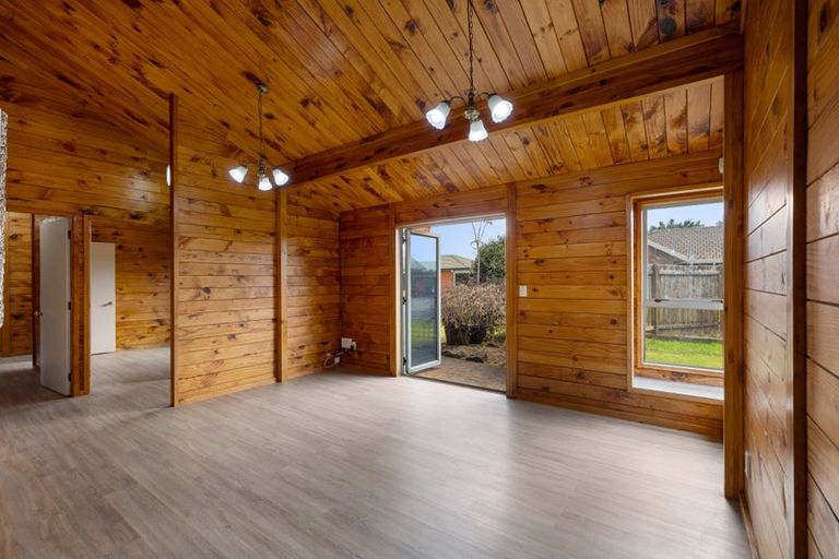 Photo of property in 24 Halcione Close, Flagstaff, Hamilton, 3210