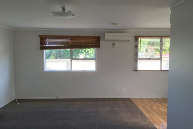Photo of property in 8 Bain Place, Bucklands Beach, Auckland, 2014