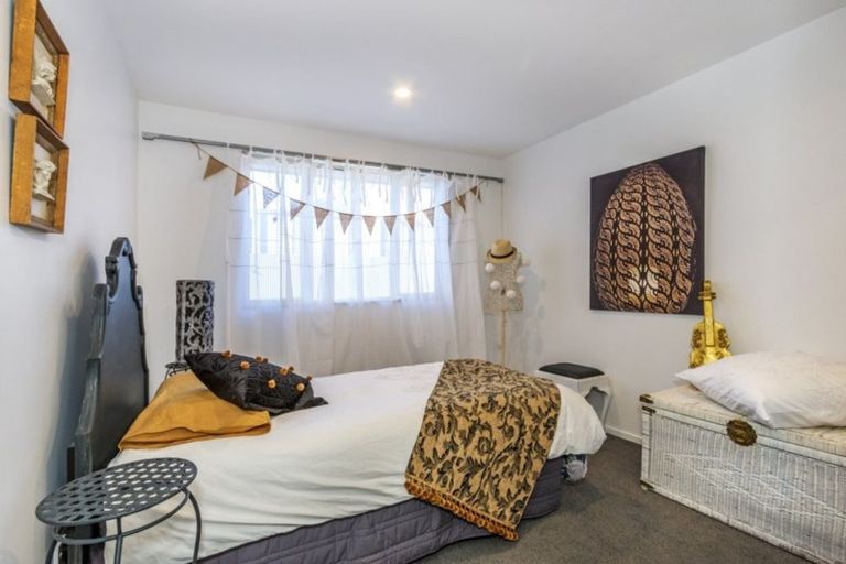 Photo of property in 34 Withells Road, Avonhead, Christchurch, 8042