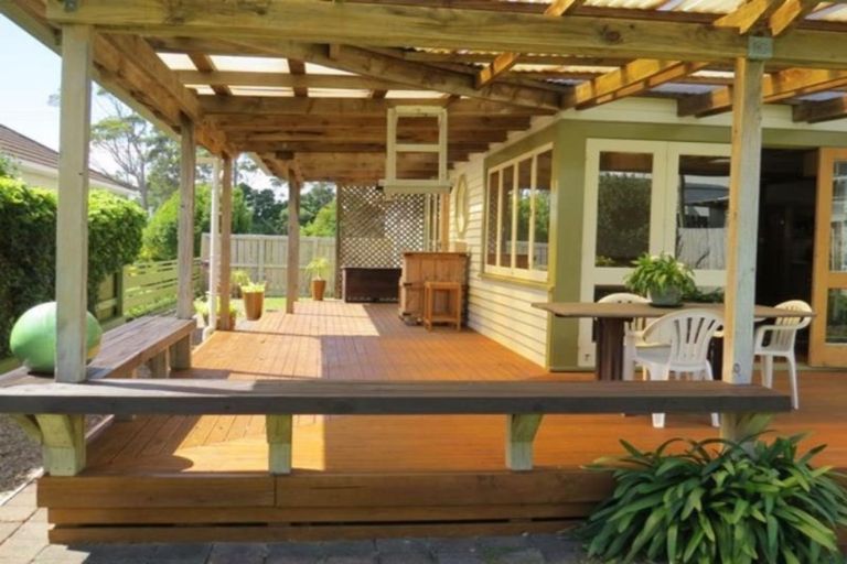 Photo of property in 15 Omata Road, Westown, New Plymouth, 4310